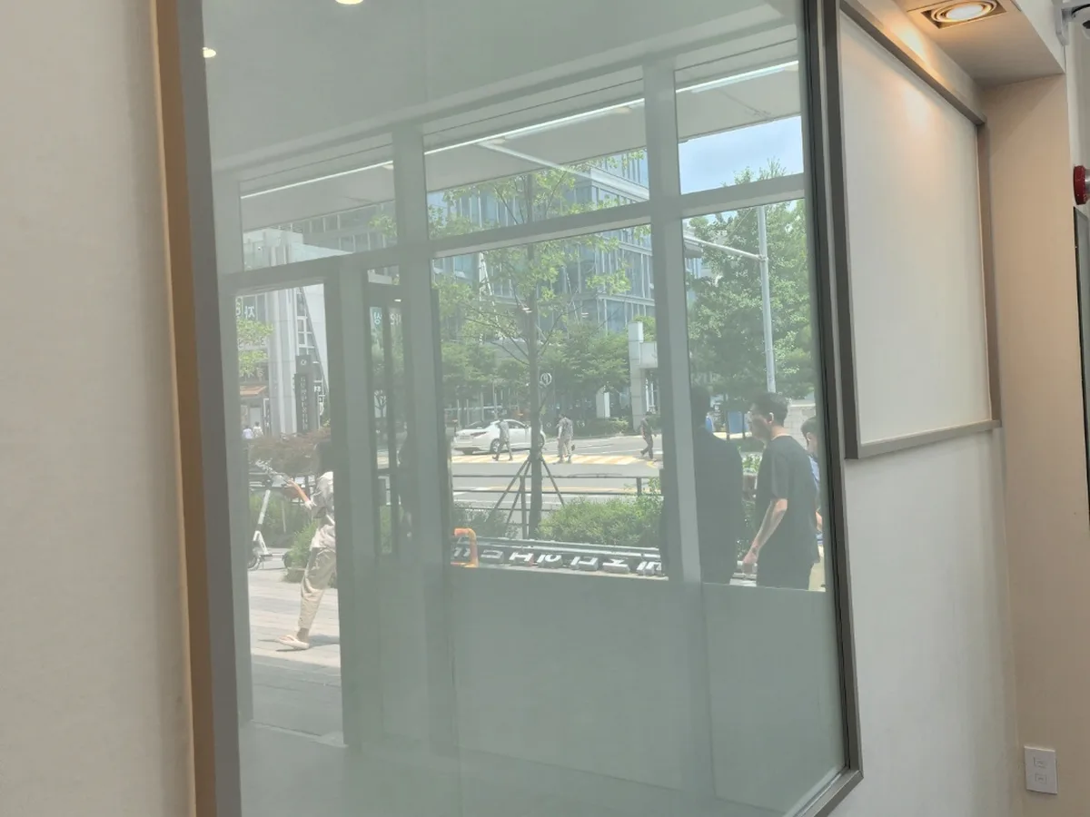 부안군 계화면 건물 복도·대기 동선 야간 위생청소 사례 - 행진크린